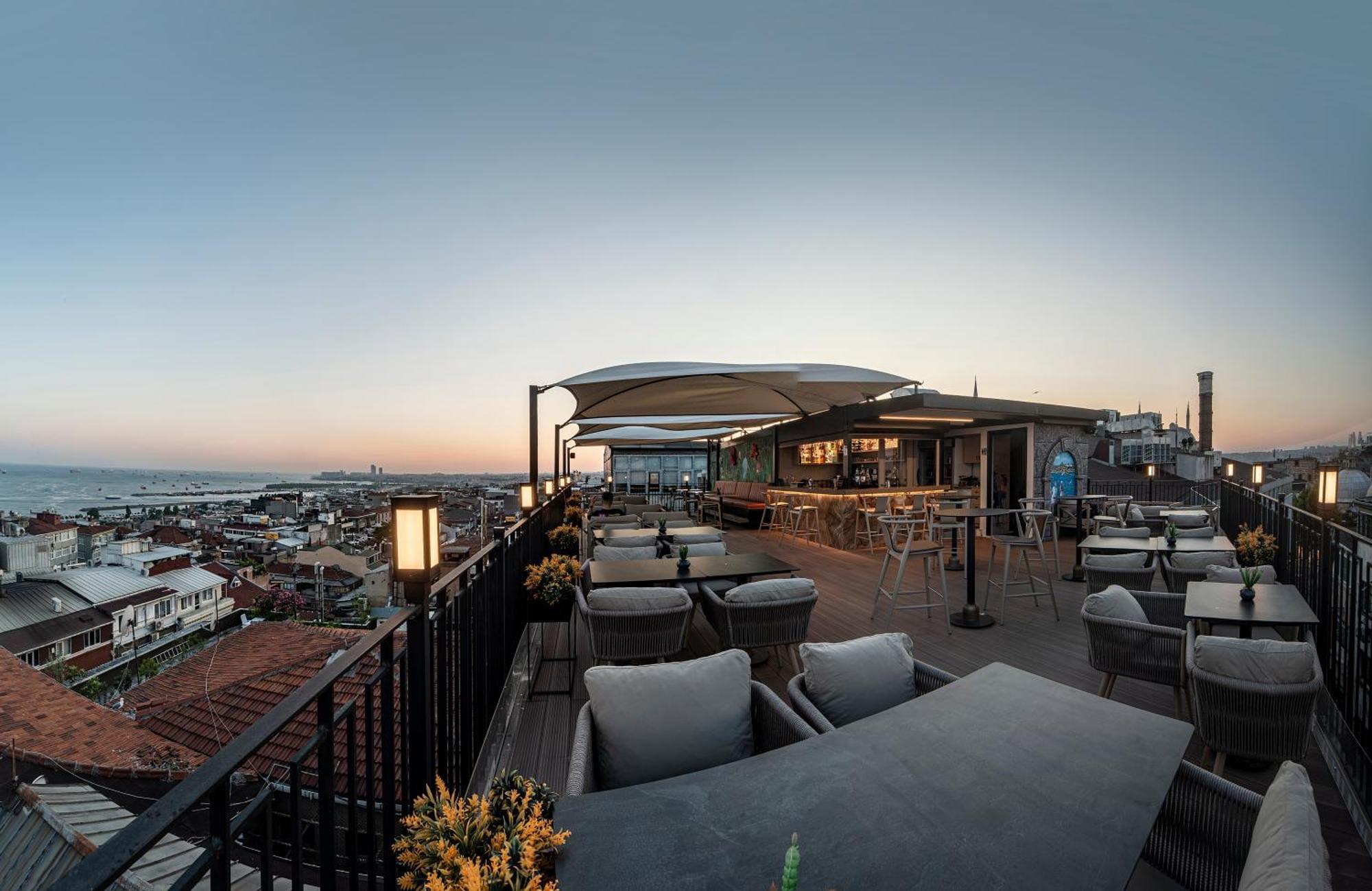 Aprilis - Special Category 4* Provincia di Istanbul